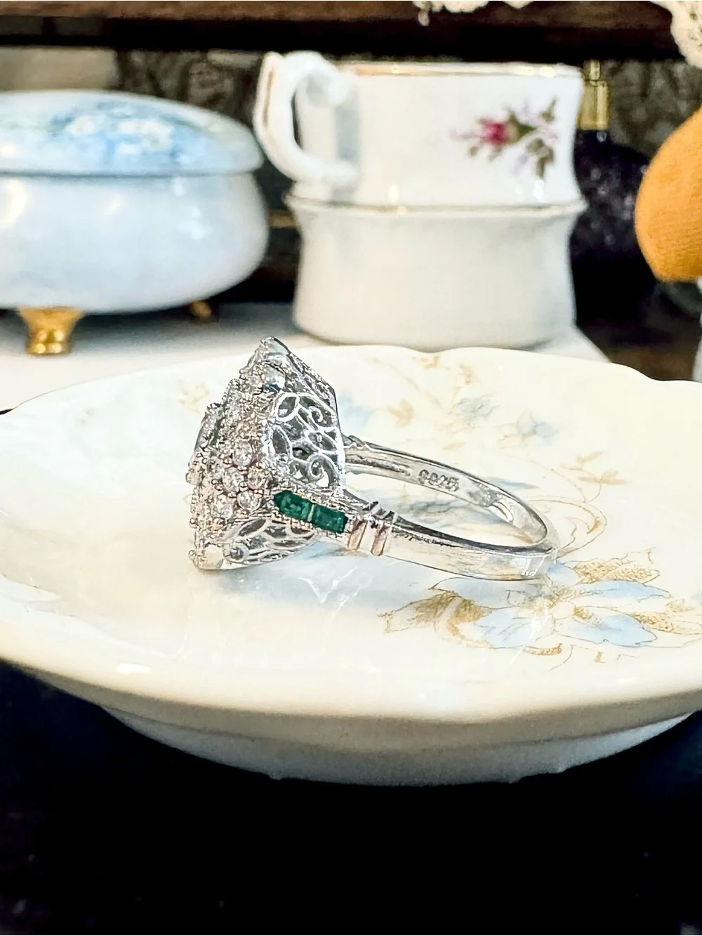 Sterling Silver Art Deco Emerald & White CZ Target Ring (9)